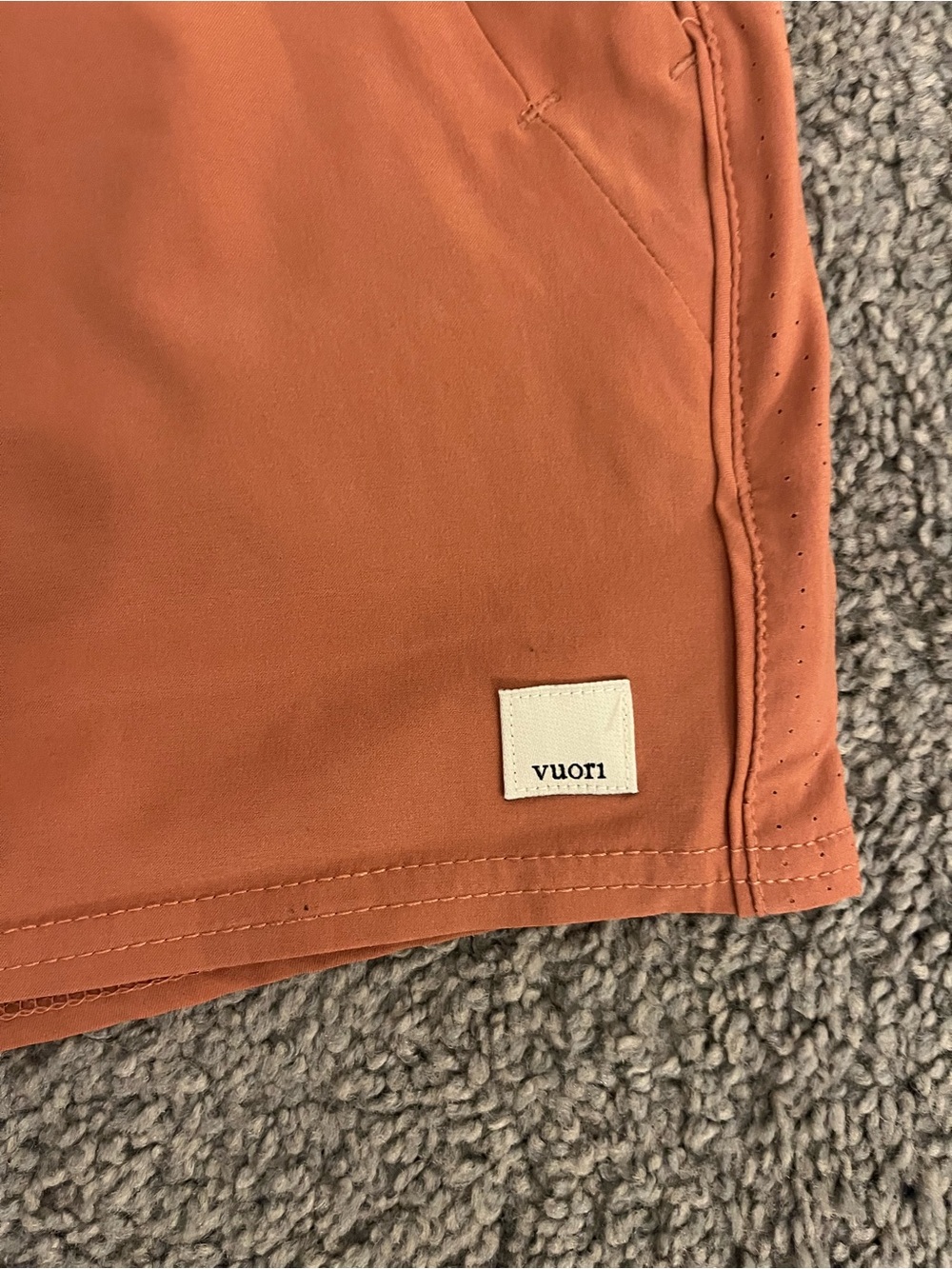 Vuori Women’s Shorts 🧡🍊 - Picture 2 of 6